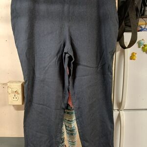 Dalia Navy Blue Capris